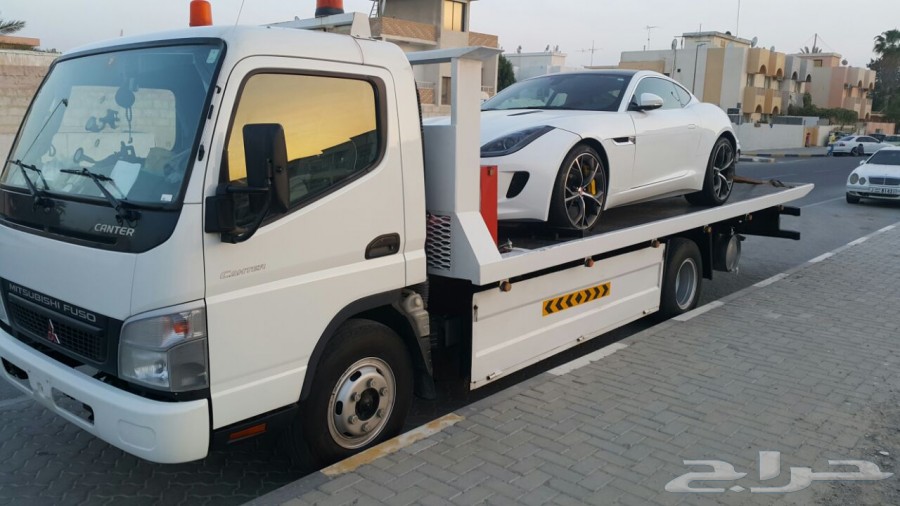 سطحات هيدروليك للنقل السيارات الرياضية والفاخرة من الامارت الى السعودية وبالعكس