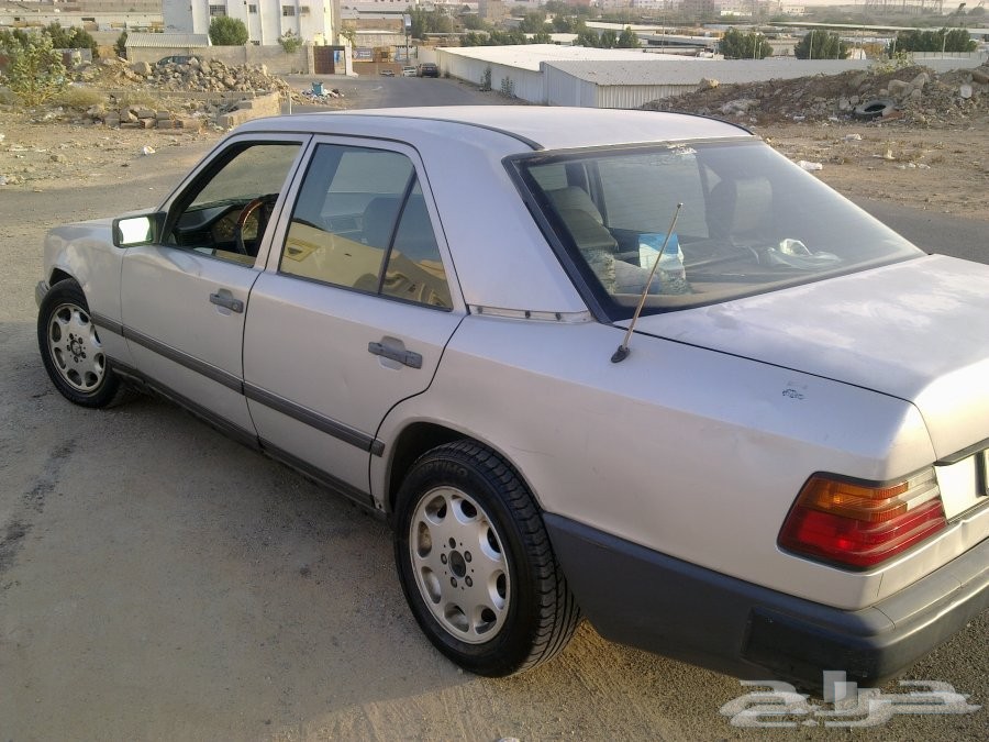 مرسيدس 300 E للبيع قطع تشليح