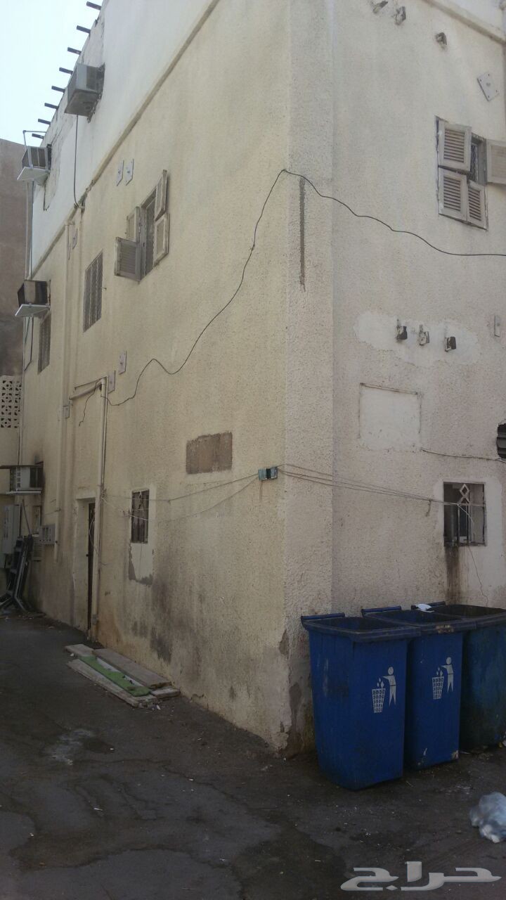 للبيع عمارة بحي مشرفة مساحتها 210م
