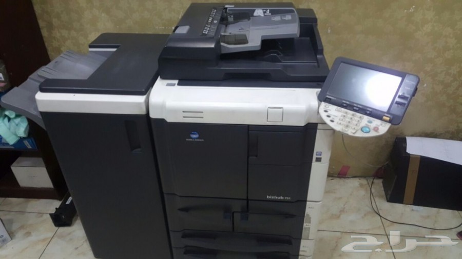 مركز تصوير وطباعة وخدمات طلابية للتقبيل