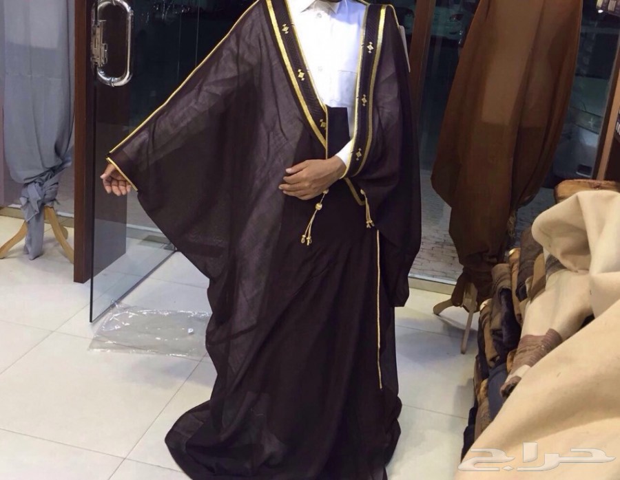 مصنع عامر البشوت والمشالح
