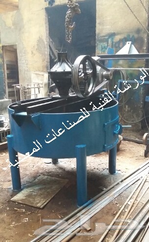 ماكينات الطوب الاسمنتي والخلاطات ومعدات البناء